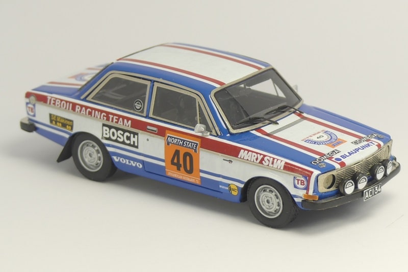 Modellini auto Volvo in scala 1:43 da collezione